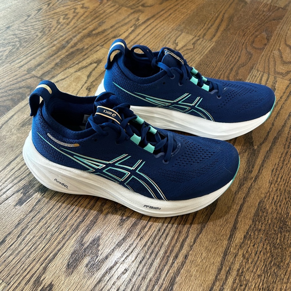 Asics Gel-Nimbus 26 Navy and Teal Sneakers